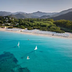 Resort Calaserena, Geremèas