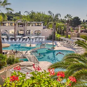 Hotel Village - Pineta, Santa Margherita di Pula